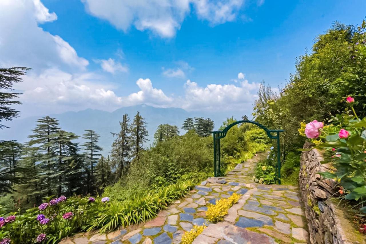 Stayvista At Violet Hill With Bonfire, Gazebo & Hill View Шимла Экстерьер фото